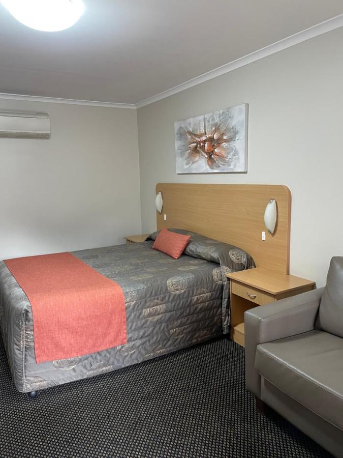Cattlemans Country Motor Inn & Serviced Apartments Dubbo Exteriör bild