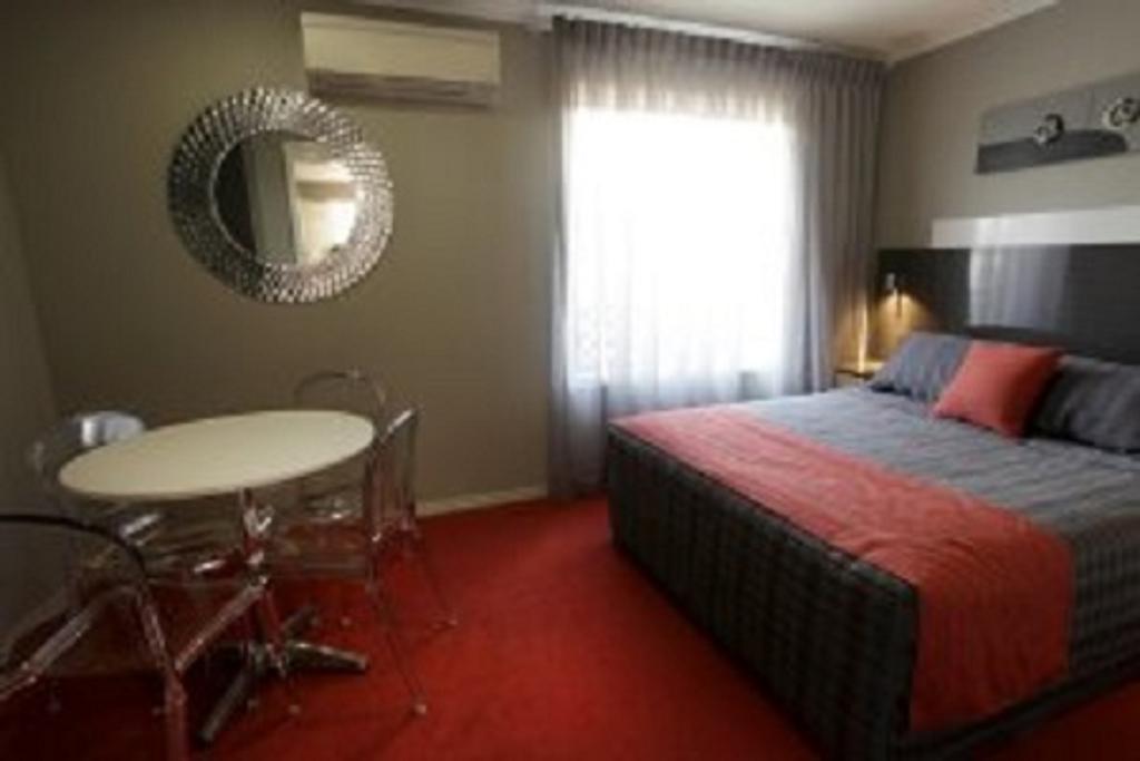 Cattlemans Country Motor Inn & Serviced Apartments Dubbo Rum bild