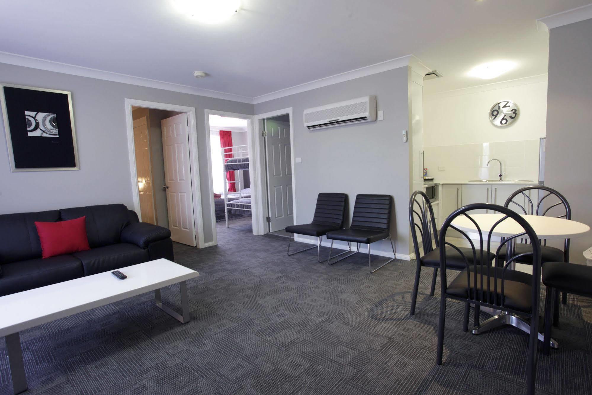 Cattlemans Country Motor Inn & Serviced Apartments Dubbo Exteriör bild