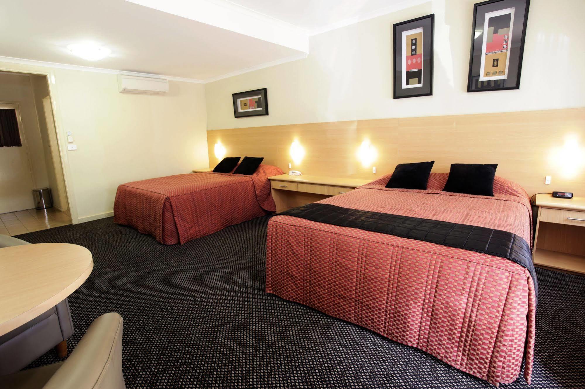 Cattlemans Country Motor Inn & Serviced Apartments Dubbo Exteriör bild