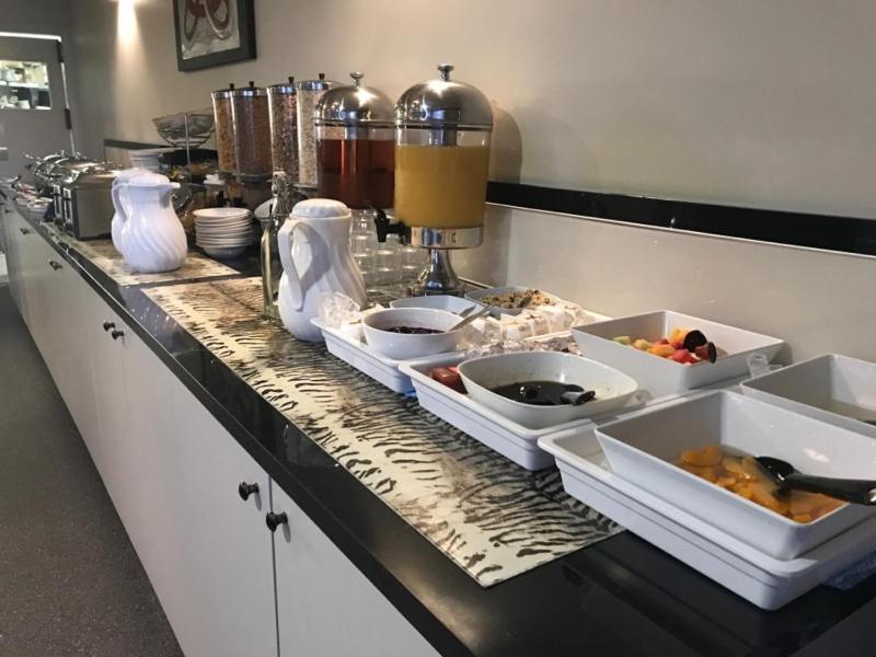 Cattlemans Country Motor Inn & Serviced Apartments Dubbo Exteriör bild